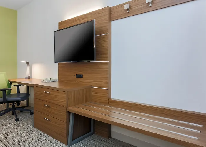 Holiday Inn Express Irondequoit By Ihg
