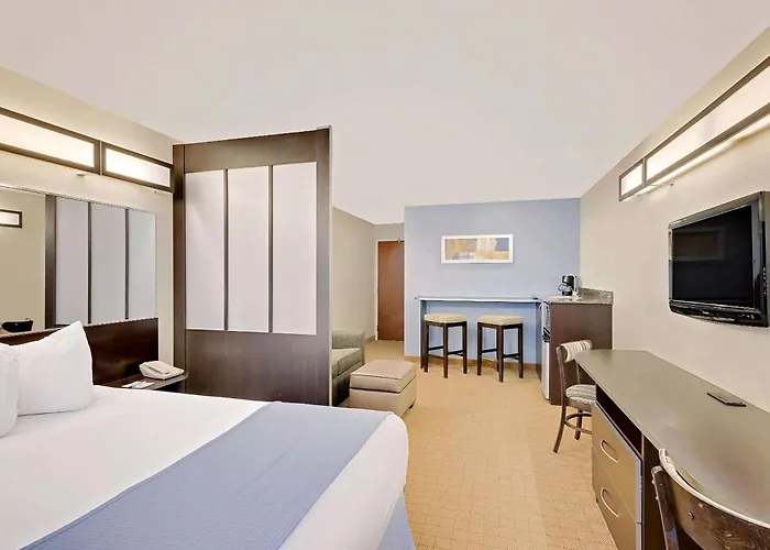 Microtel Inn And Suites By Wyndham - Geneva