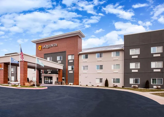 La Quinta Inn And Suites By Wyndham Elkhart