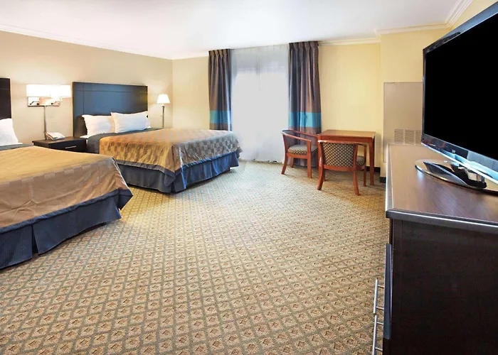 Travelodge By Wyndham Ocean Front Sunset Beach