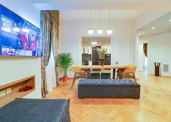 Athinn Residence
