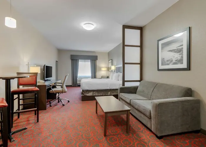 Best Western Plus Eastgate Inn & Suites