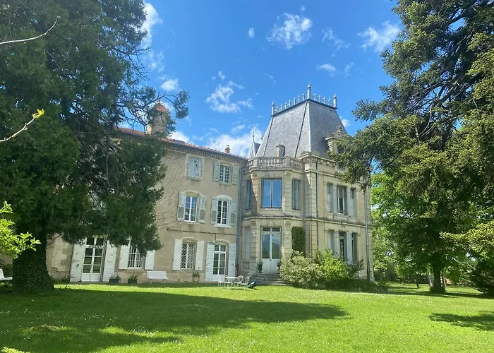 Chateau de Vaugelas - Charmant domaine près de Valence