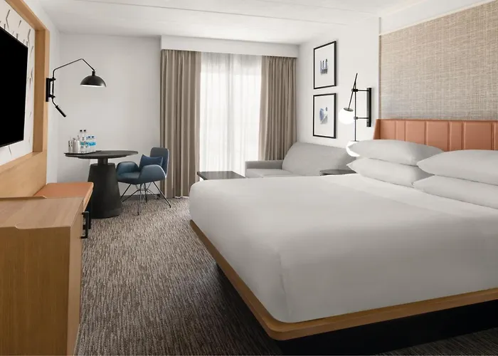 Sheraton Milwaukee Brookfield