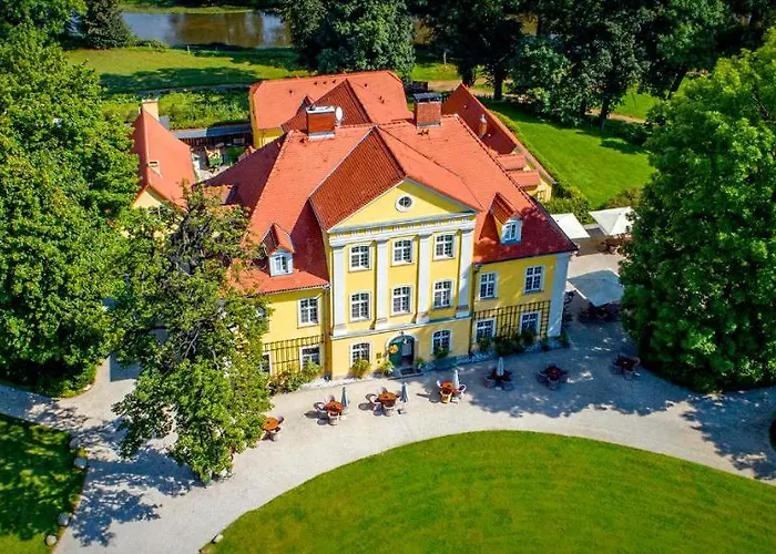 Pałac Łomnica Karkonosze - Schloss Lomnitz Riesengebirge Wojanow