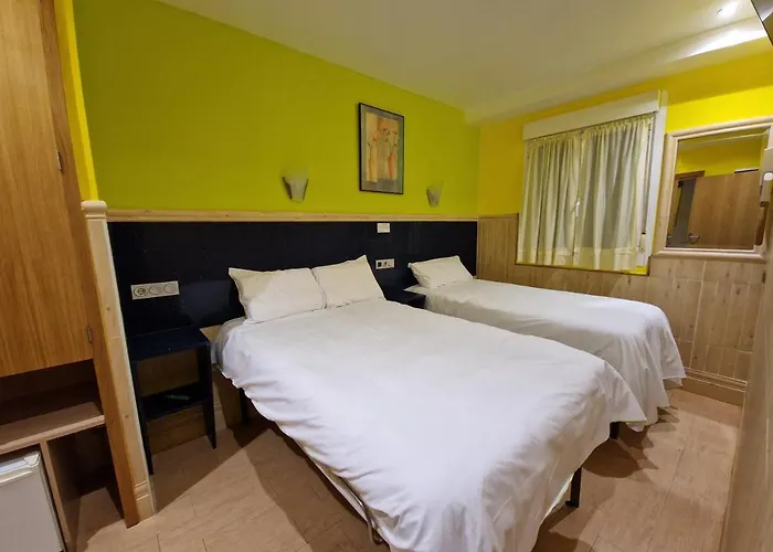 Pension Izar Bat Guesthouse