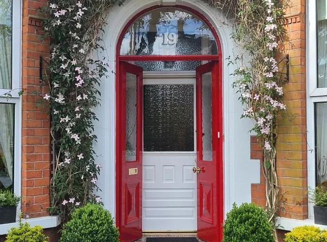 Roseleigh House