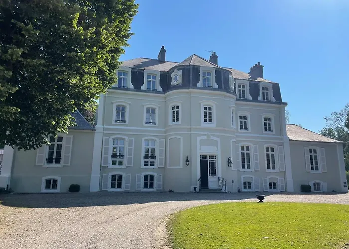 Hotel Chateau Clery
