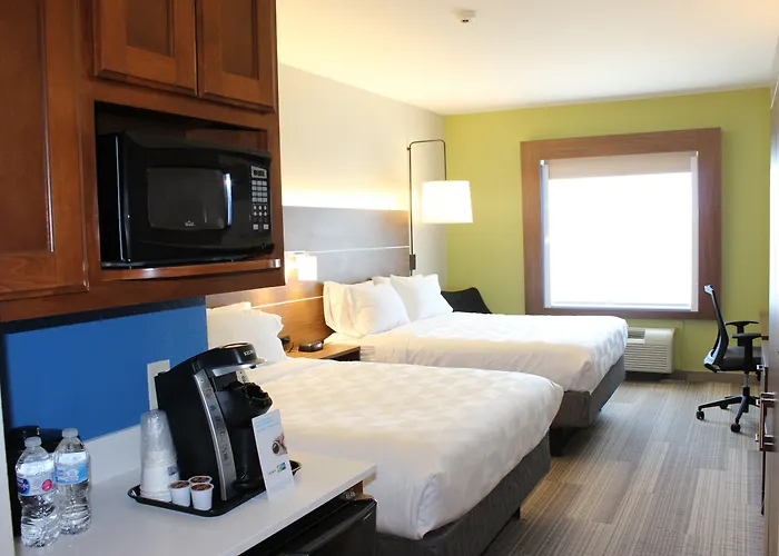 Holiday Inn Express Hotel & Suites Mansfield By Ihg
