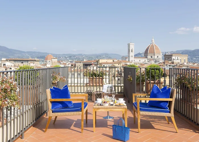 Florence Hotels for Romantic Getaway