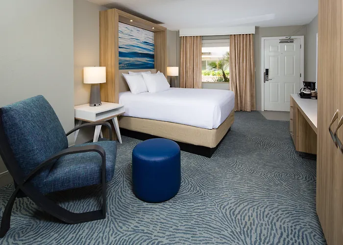 Crowne Plaza -Oceanfront By Ihg
