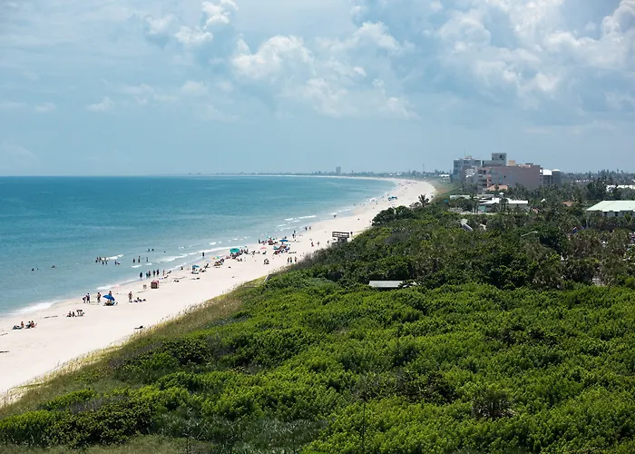 Crowne Plaza -Oceanfront By Ihg
