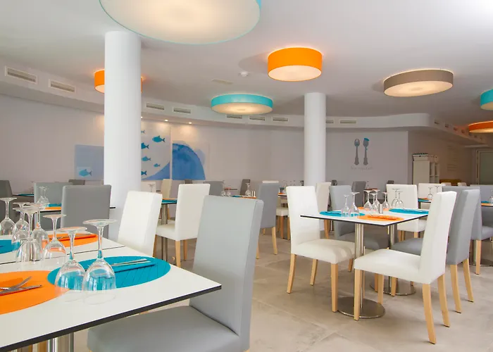 Aqua Suites