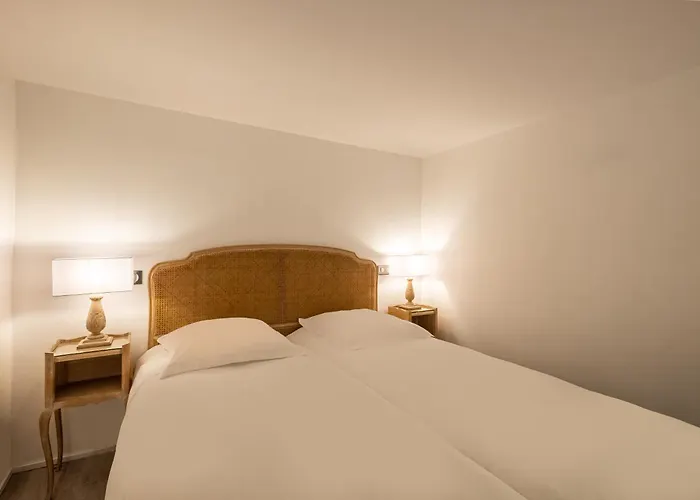 Hotel Baudelaire Opera