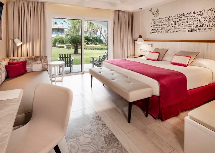 Catalonia Royal La Romana Adults Only Bayahíbe
