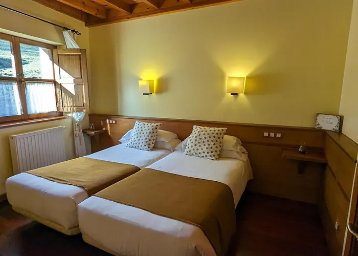 Hotel Rural El Rexacu
