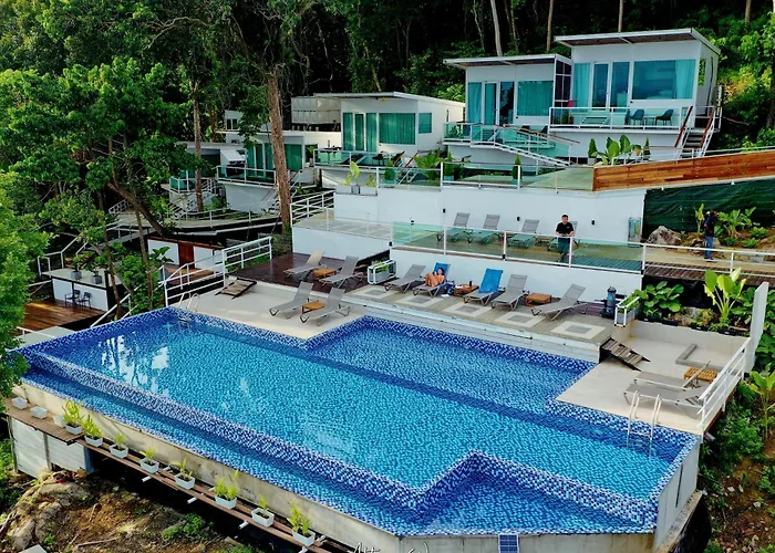Alunan Resort