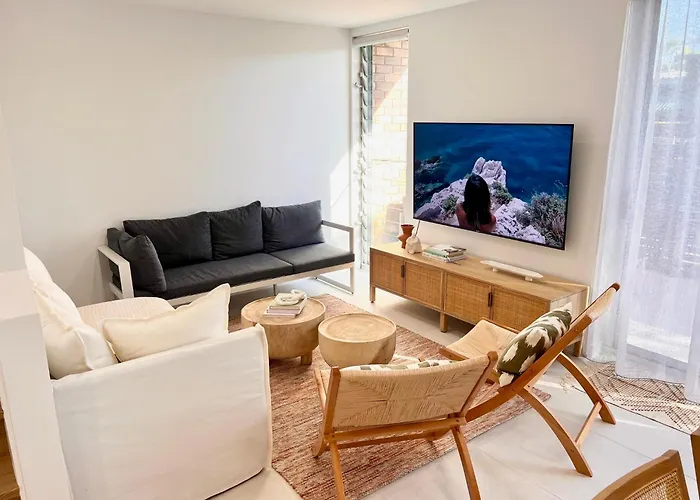 Glen Eden Beach Resort