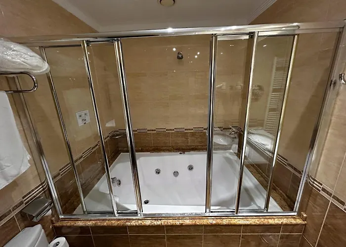 Zouk Hotel (Adults Only)