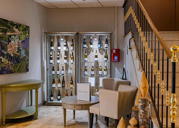 Logis Hostellerie des Clos Chablis