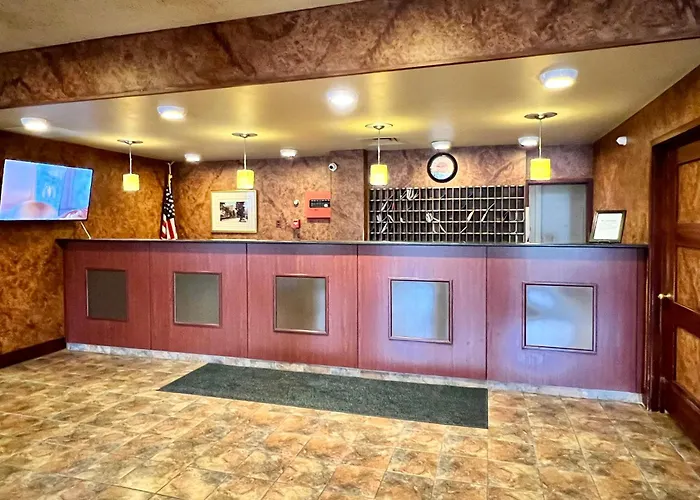 Lenox Hotel And Suites
