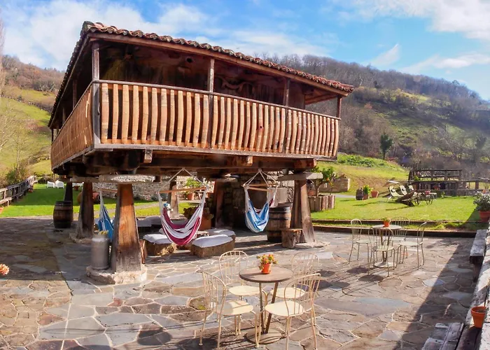 Casona de El Castañíu