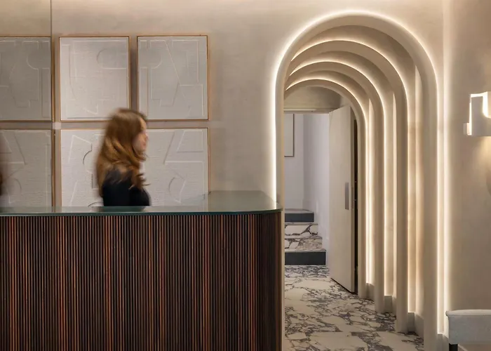 Hotel Des Carmes By Malone