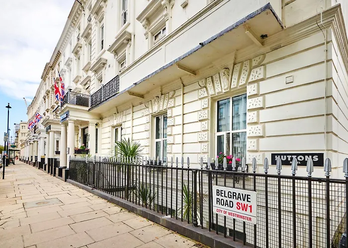 Huttons Hotel, Victoria London