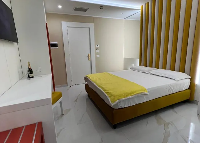 Hotel Smeraldo Qualiano