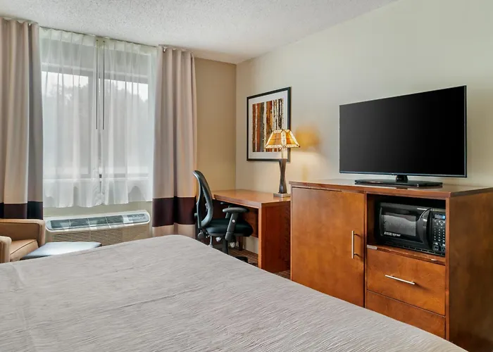 Quality Inn Saint Ignace I-75