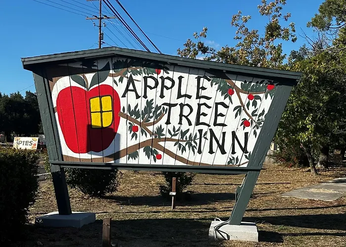 Apple Tree Inn