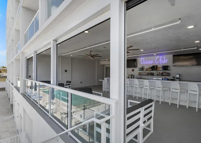 Ocean Club Treasure Island Hotel