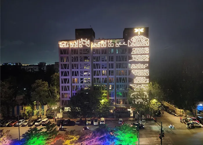Dragonfly Hotel - The Art Hotel