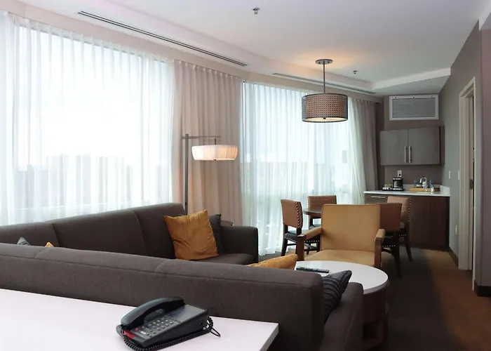 Doubletree By Hilton Hotel Reading