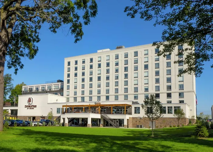 Doubletree By Hilton Niagara Falls New York