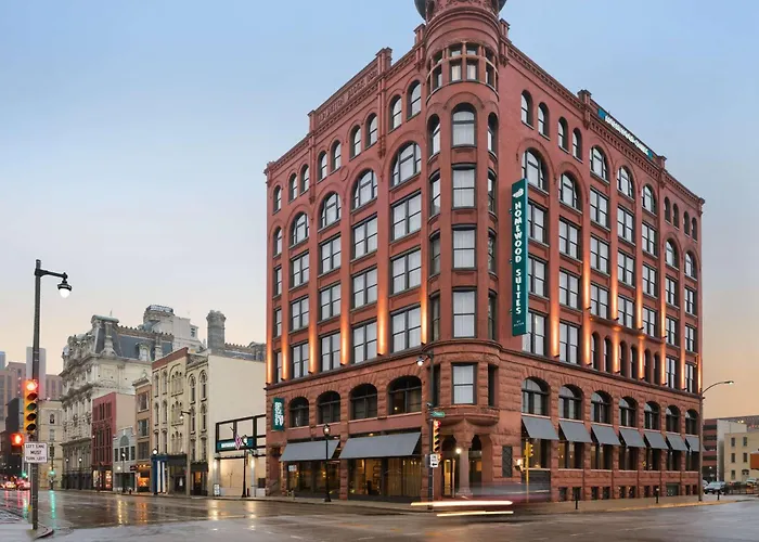 Homewood Suites By Hilton Milwaukee Downtown