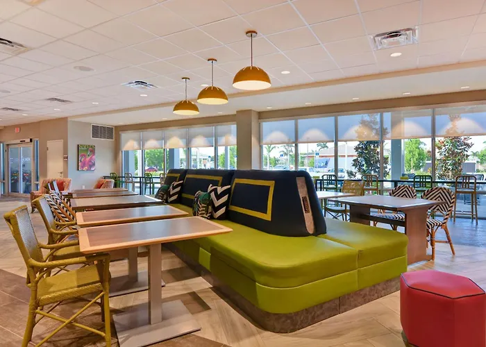 Home2 Suites By Hilton Naples I-75 Pine Ridge Road