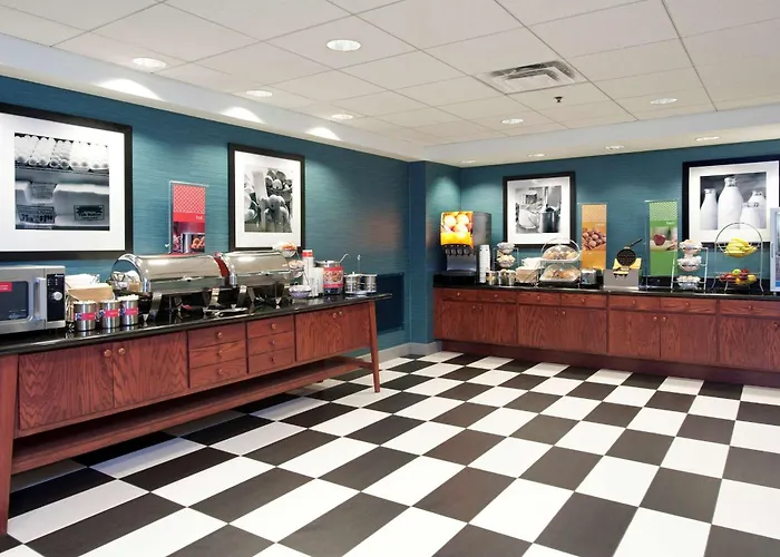 Hampton Inn & Suites Bloomington-Normal