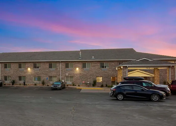 Quality Inn & Suites Fillmore I-15
