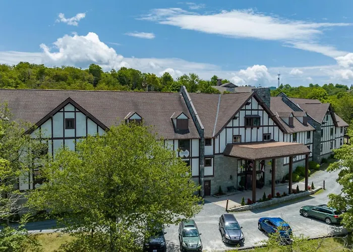 4 Seasons At Beech Mountain