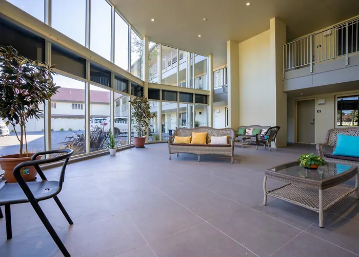 Regal Palms