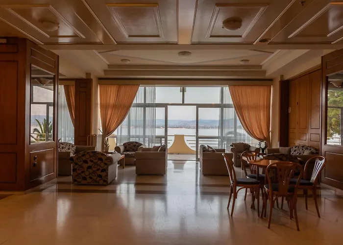 Pappas Hotel