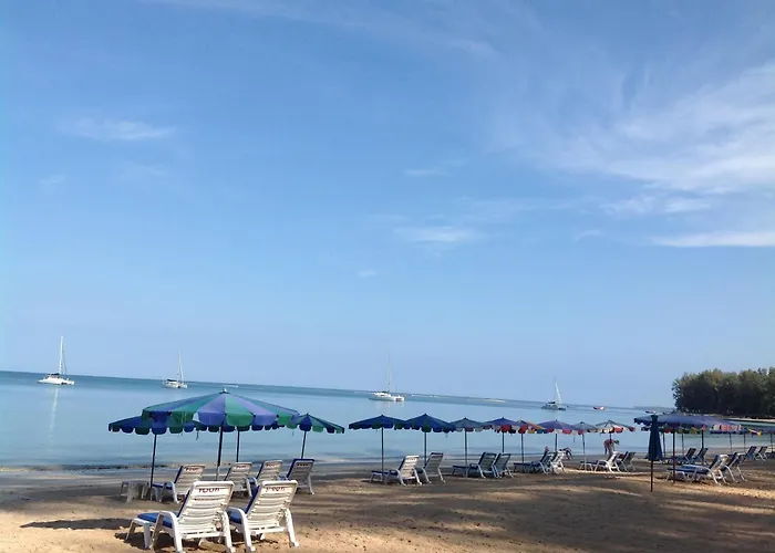 Ruan Mai Naiyang Beach Resort