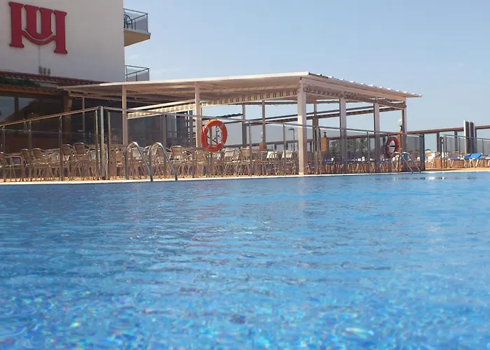 Hotel Univers Roses