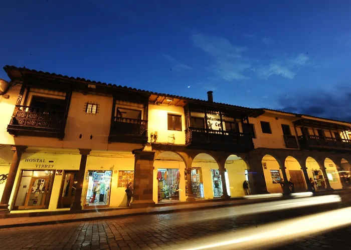 Katari Plaza El Virrey