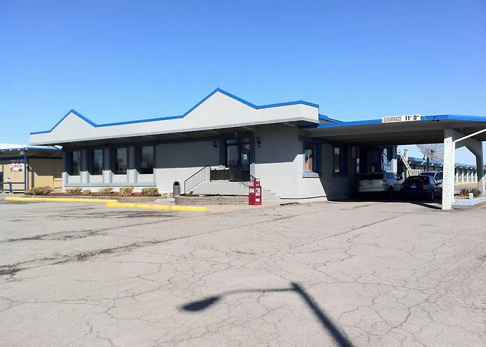 Travelers Inn