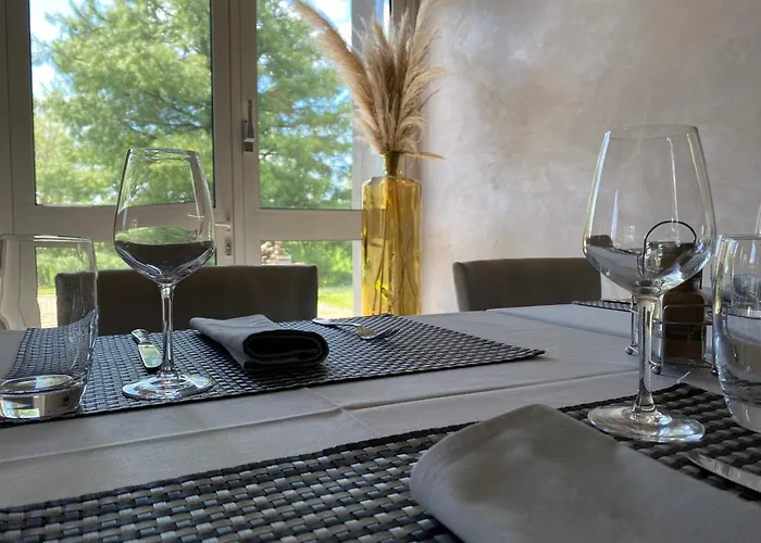 Les Orchidées , Hôtel&Restaurant Verdun