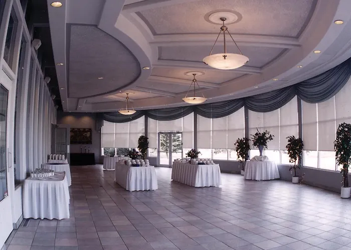 Chateau Louis Hotel & Conference Centre Edmonton