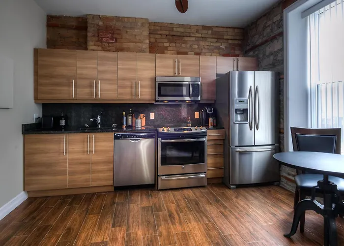 Western & Executive Suites