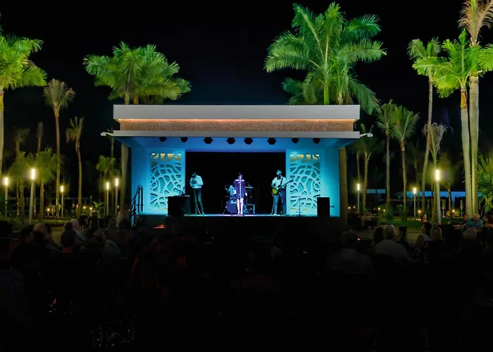 Riu Vallarta